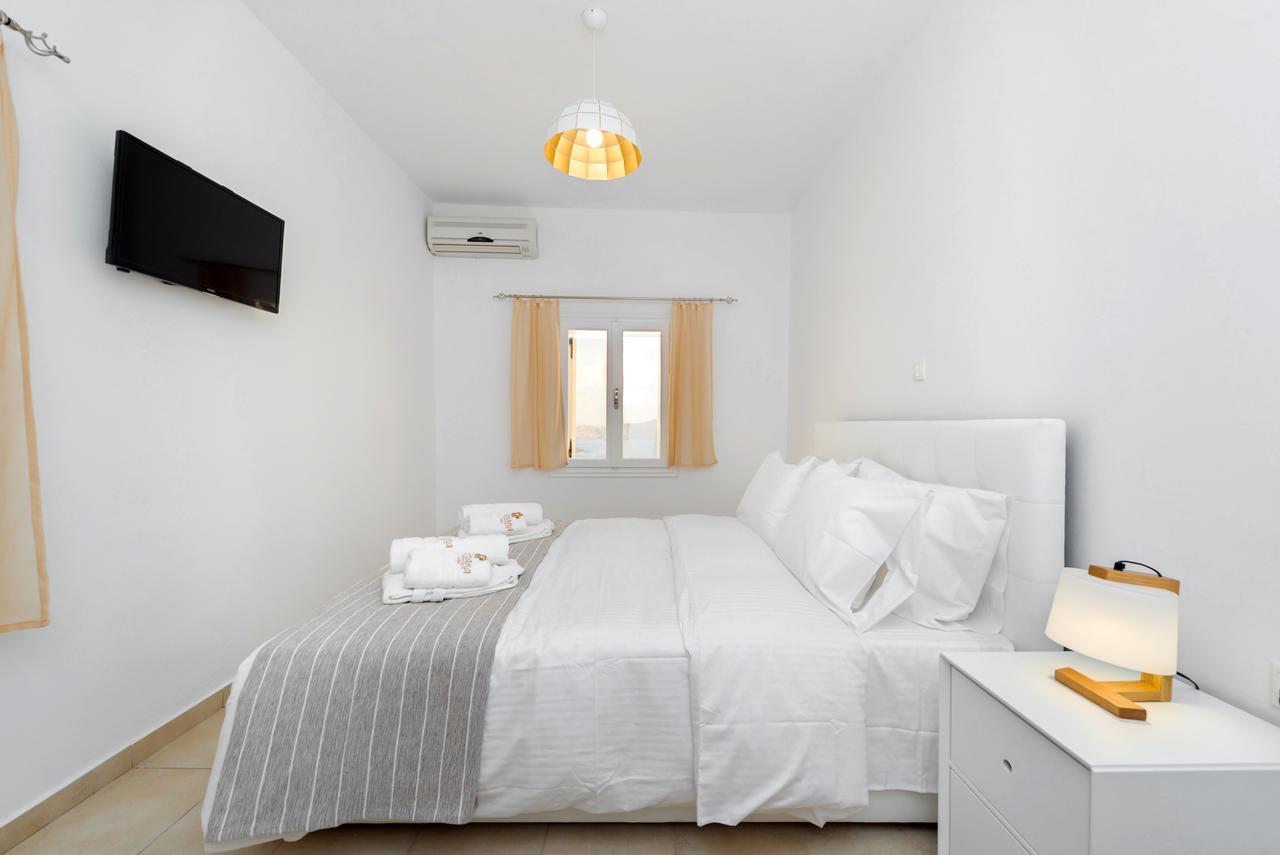 Iriana Suites Fira  Exterior foto