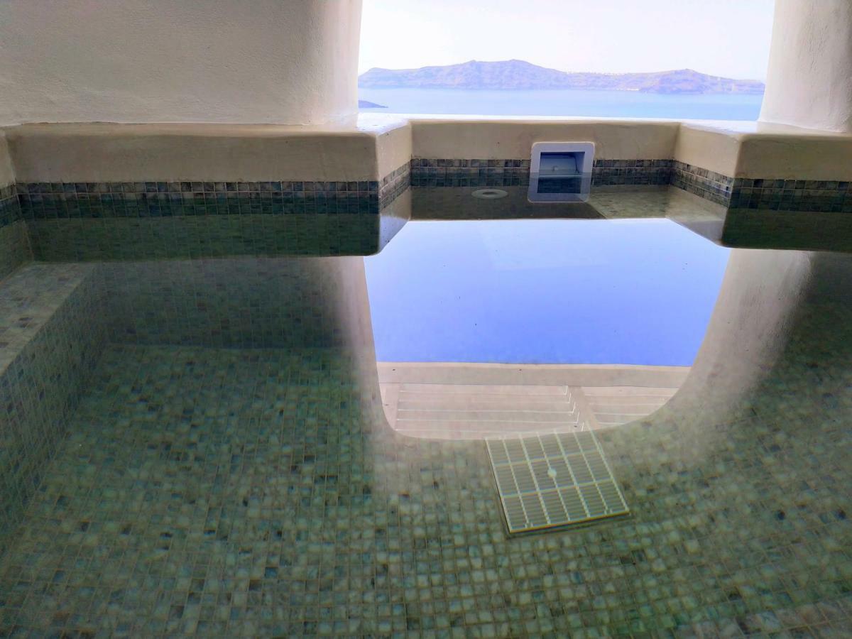Iriana Suites Fira  Exterior foto